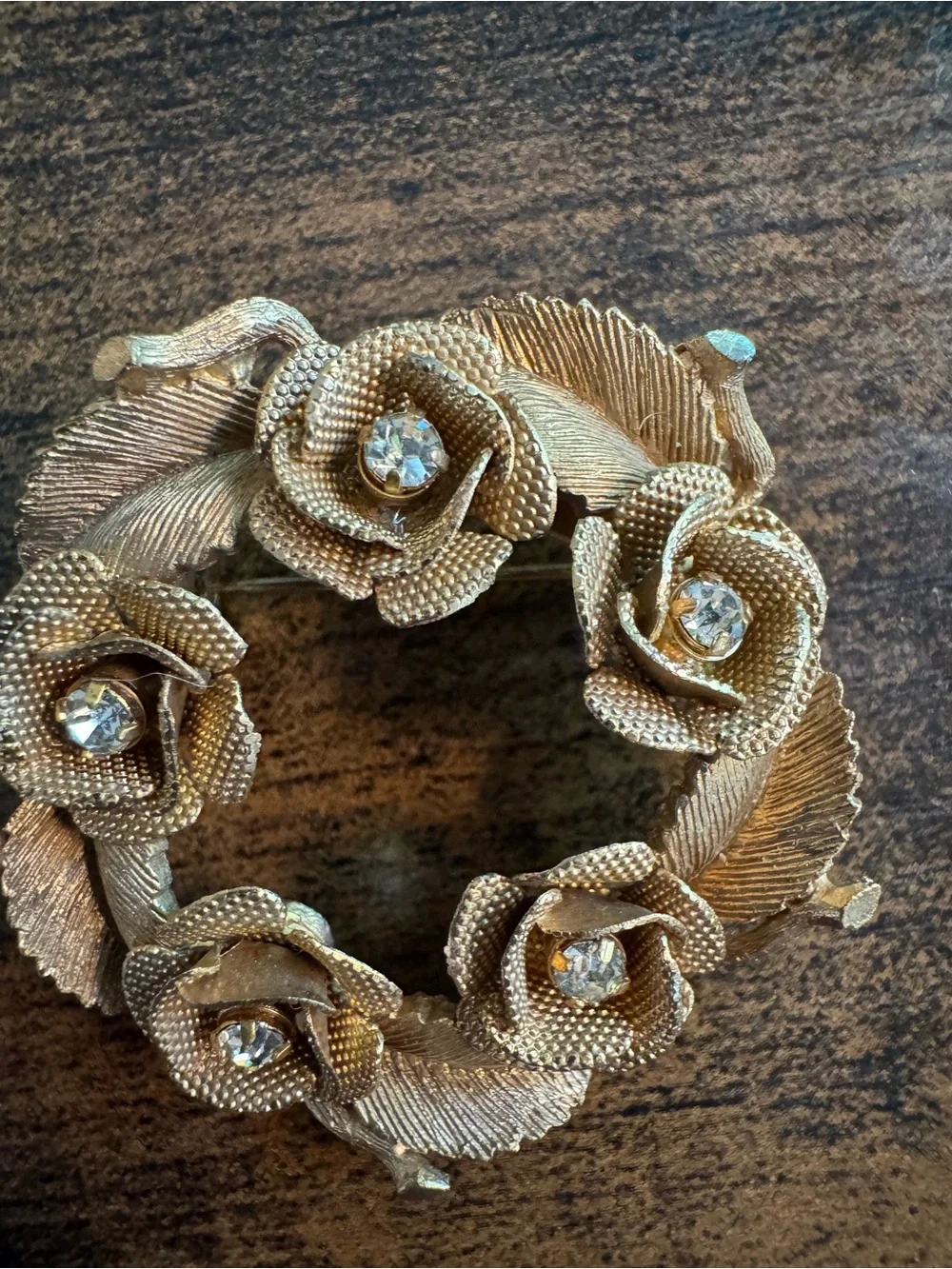 Smaller Gold Tone Wreath Brooch with Clear Crystals, Unmarked, Retro, Elegant